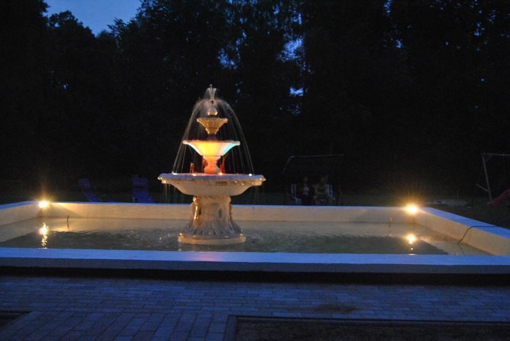 Hotel Ksiezycowy Dworek Kętrzyn Exteriér fotografie