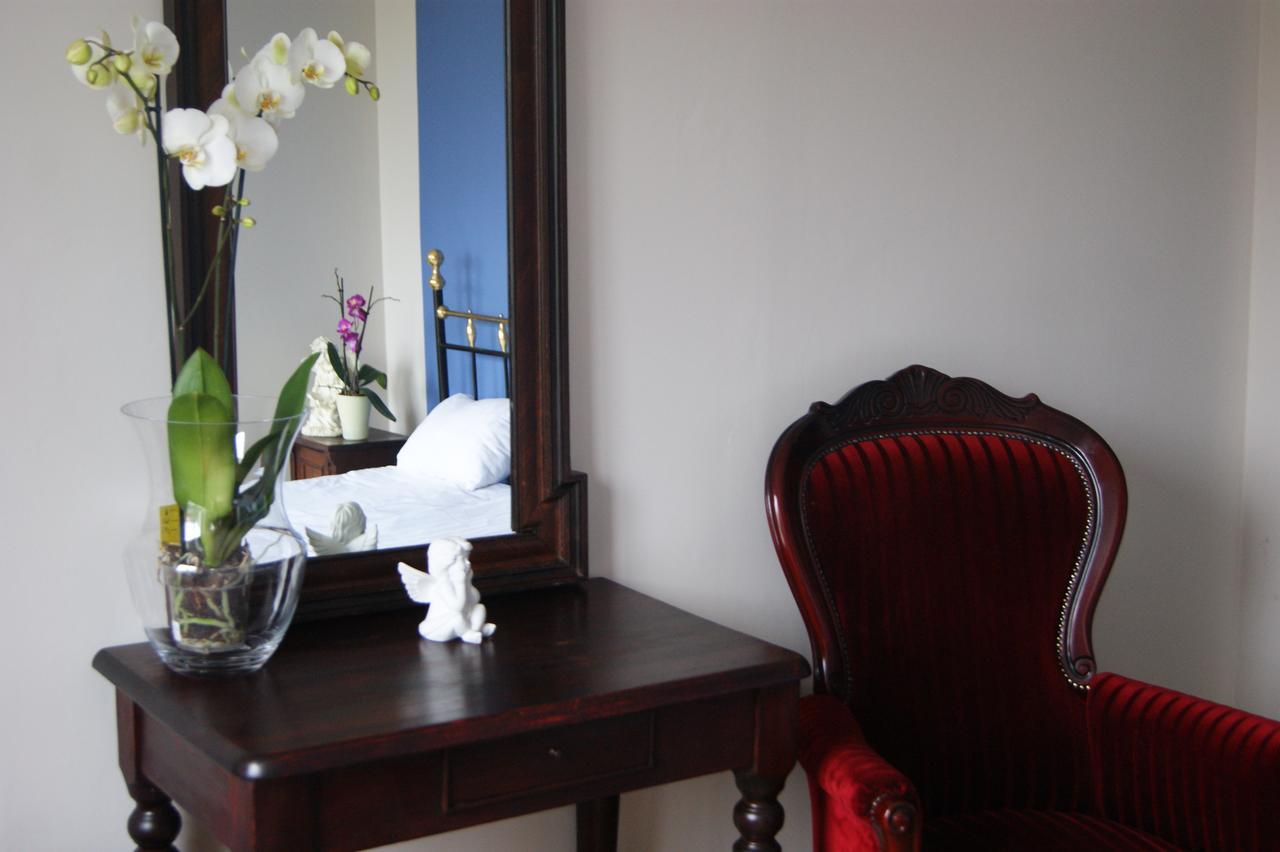 Hotel Ksiezycowy Dworek Kętrzyn Pokoj fotografie