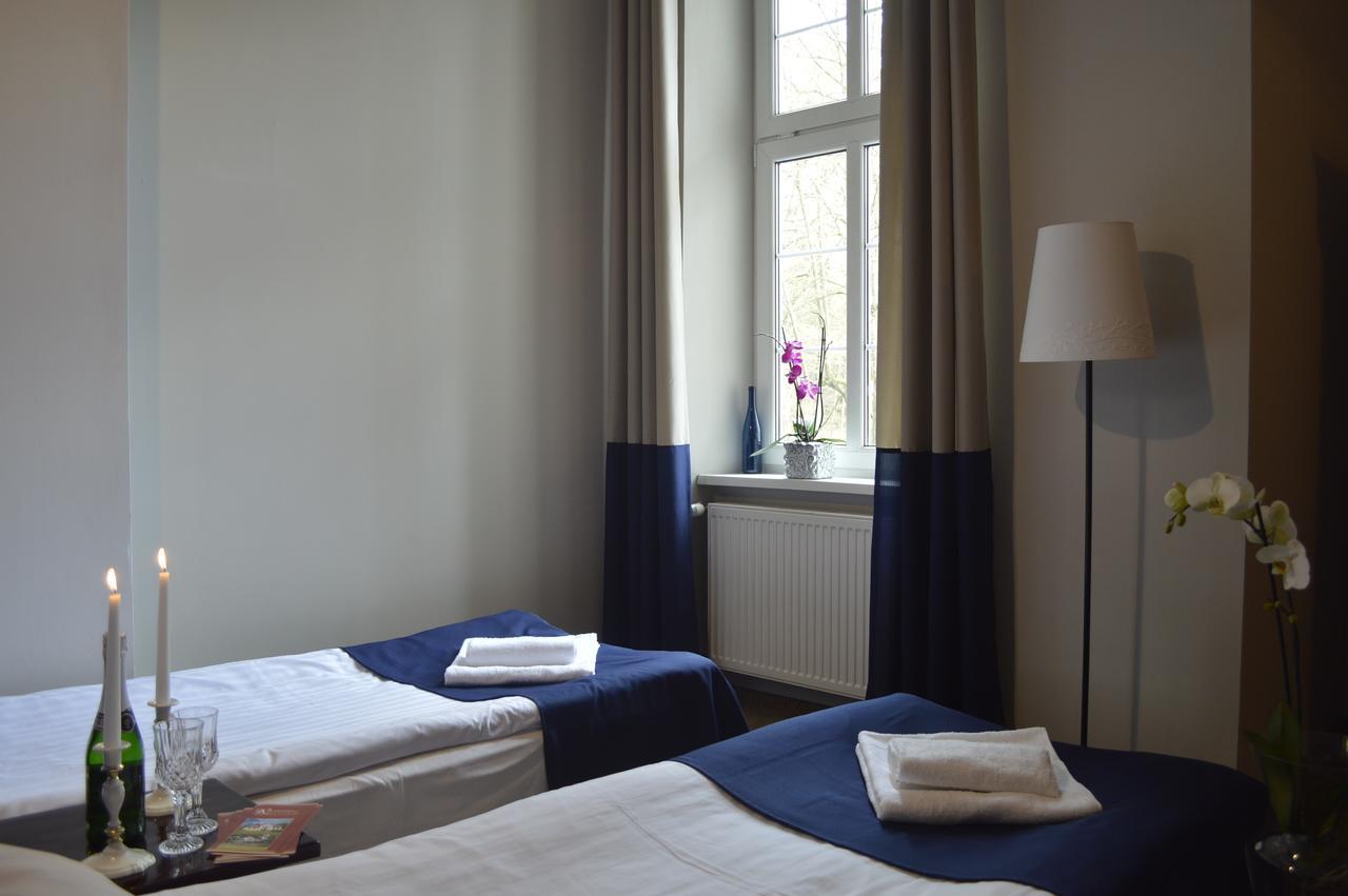 Hotel Ksiezycowy Dworek Kętrzyn Pokoj fotografie